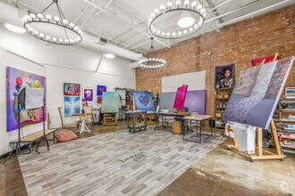 610 Elm St, McKinney, TX for lease Interior Photo- Image 2 of 3