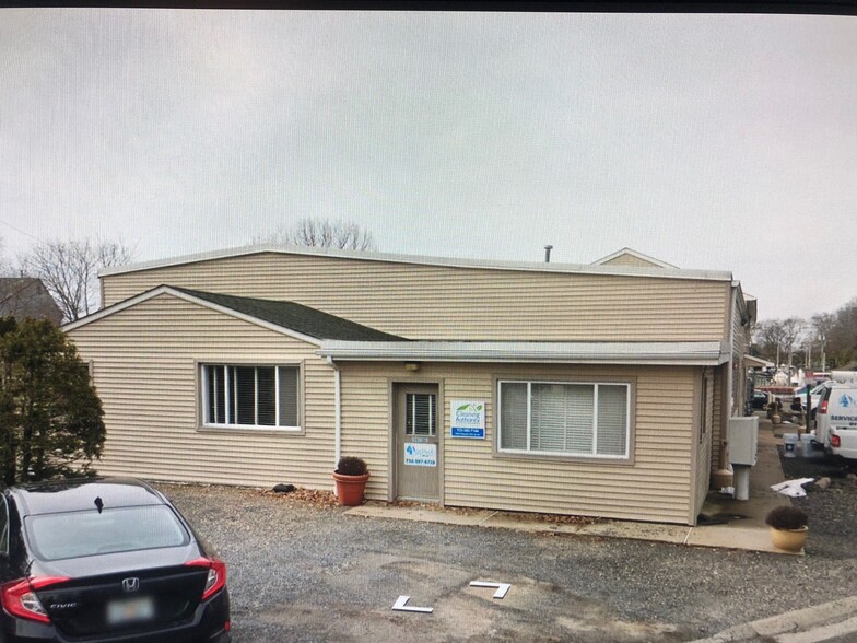 737 Howe St, Point Pleasant Beach, NJ for lease - Building Photo - Image 2 of 10