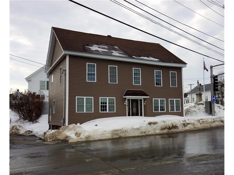 1 E Main St, Dover Foxcroft, ME for sale - Primary Photo - Image 1 of 1