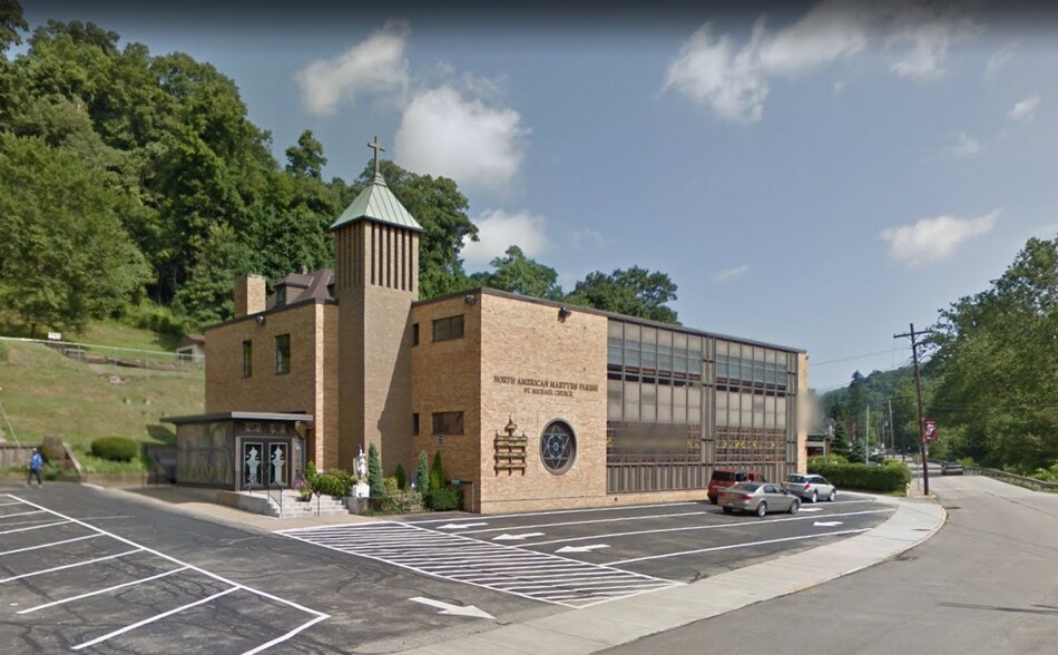 750 Wall Ave, Pitcairn, PA 15140