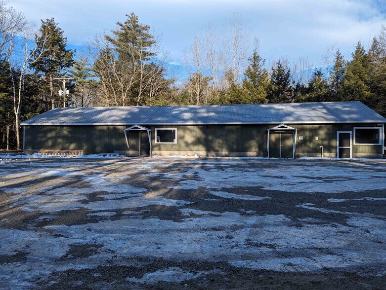 30 Whitelaw Dr, Center Conway, NH 03813 3,000 sq ft Commercial