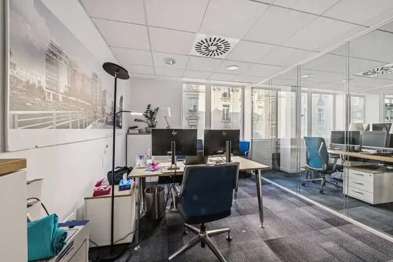 33 Rue François Ier, Paris for lease Interior Photo- Image 1 of 11
