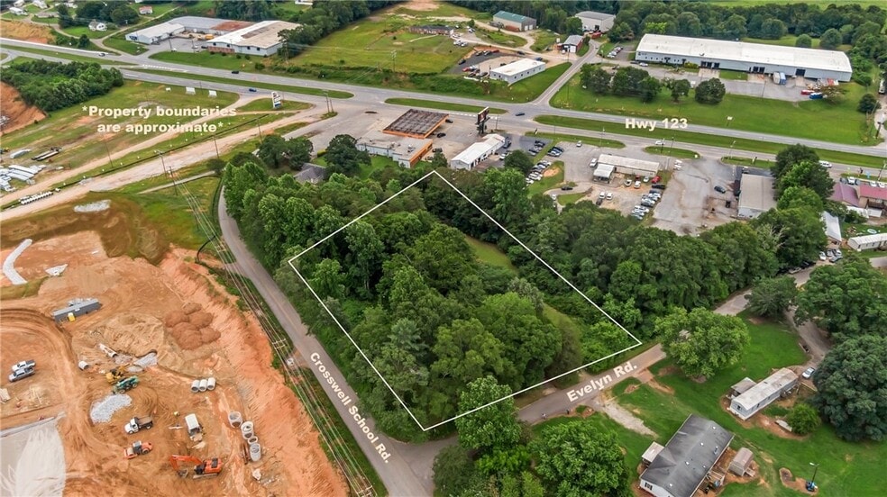 144 Evelyn Rd, Easley, SC for sale - Building Photo - Image 2 of 3