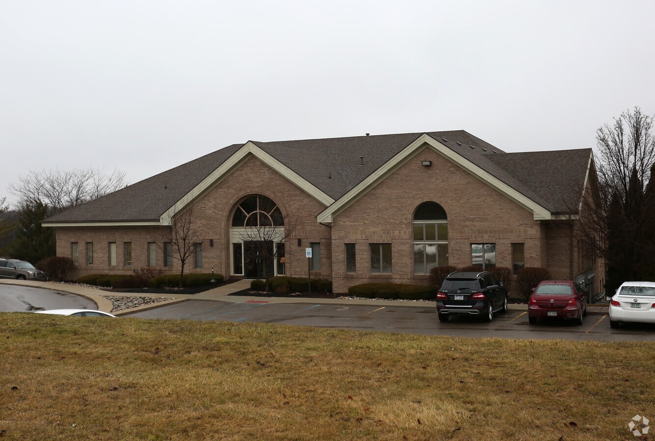 5225 E Cook Rd, Grand Blanc, MI 48439