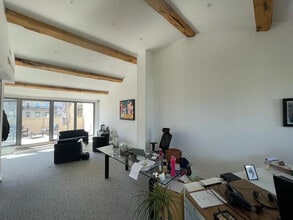 Office in Marseille for lease Interior Photo- Image 1 of 10