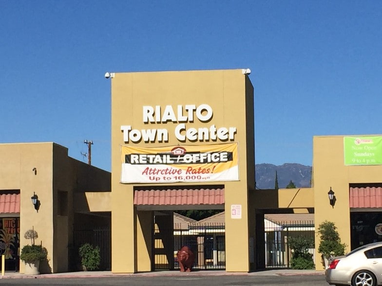 706-786 E Foothill Blvd, Rialto, CA for lease - Building Photo - Image 2 of 4