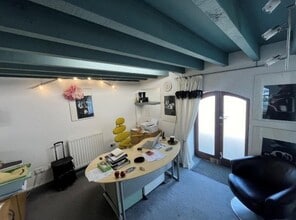 Stannington, Stannington for lease Interior Photo- Image 2 of 2