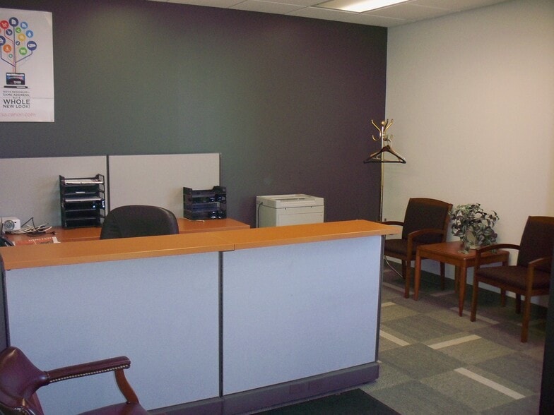 8201 E 34th St, Wichita, KS for lease - Building Photo - Image 1 of 10