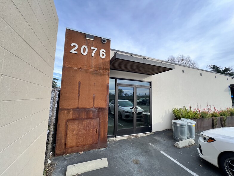 2074-2076 Armory Dr, Santa Rosa, CA for lease - Building Photo - Image 1 of 2