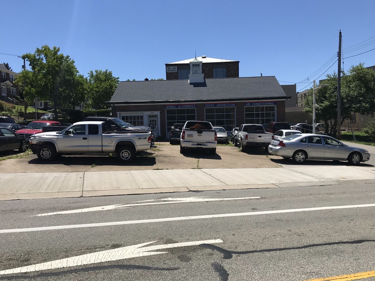 101 Beverly Rd, Pittsburgh, PA 15216