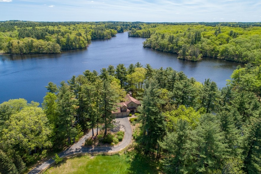 19 S Great Rd, Lincoln, MA 01773