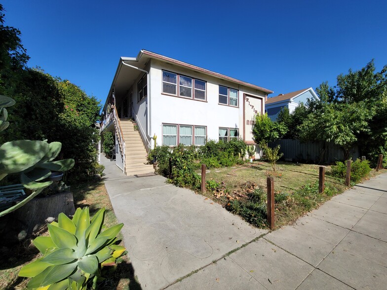 11689 Chandler Blvd, North Hollywood, CA for sale - Building Photo - Image 1 of 1