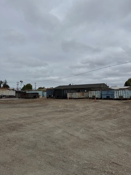 23555 Saklan Rd, Hayward, CA for sale - Building Photo - Image 2 of 3