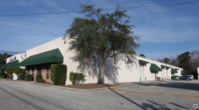 5151 Sunbeam Rd, Jacksonville, FL for lease Building Photo- Image 1 of 4