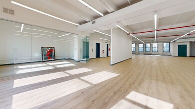 135 W 36th St, New York, NY for lease Building Photo- Image 1 of 8