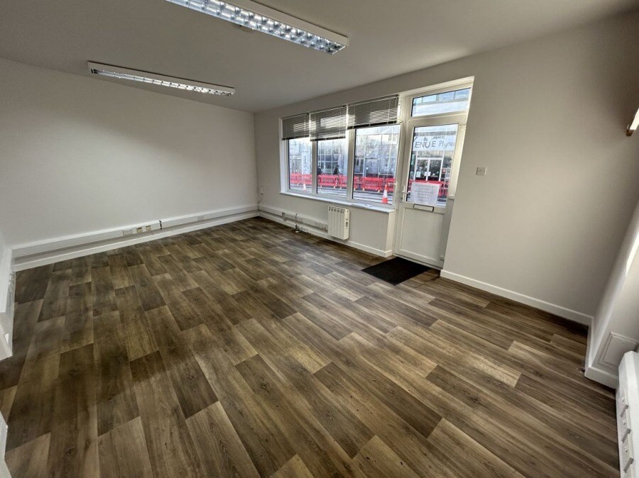 5 Beaumont Rd, Plymouth for lease Interior Photo- Image 1 of 5