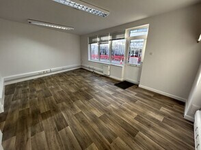 5 Beaumont Rd, Plymouth for lease Interior Photo- Image 1 of 5