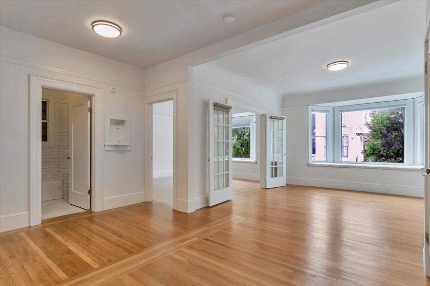 221 San Jose Ave, San Francisco, CA for sale - Interior Photo - Image 2 of 26