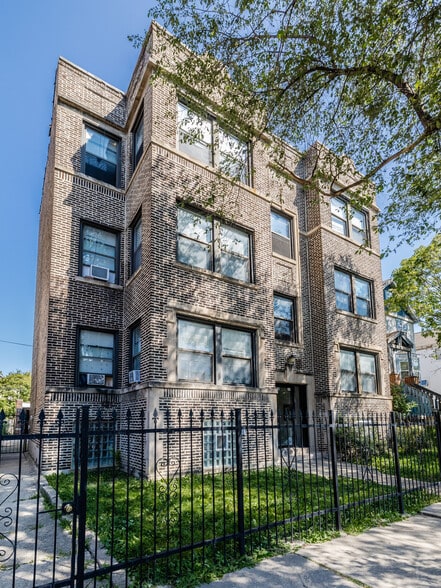 4934 W Jackson Blvd, Chicago, IL for sale - Building Photo - Image 2 of 23