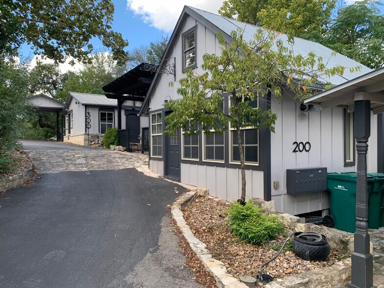 714 S Main St, Boerne, TX for sale - Building Photo - Image 1 of 1