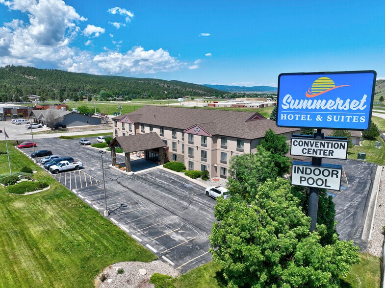 7900 Stagestop Rd, Summerset, SD for sale - Building Photo - Image 1 of 1