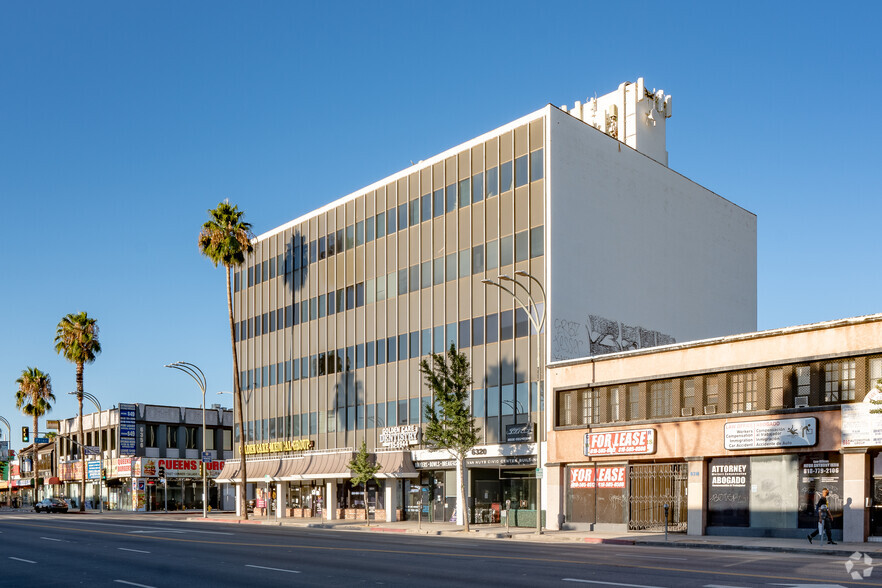 6320 Van Nuys Blvd, Van Nuys, CA for lease - Building Photo - Image 2 of 3