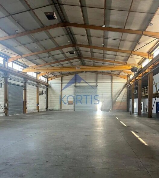 Flex in Vaulx-en-Velin for lease - Interior Photo - Image 2 of 8