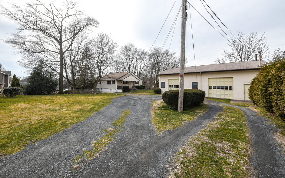 309 Lynwood Ave, Rockledge, PA for lease - Building Photo - Image 1 of 10