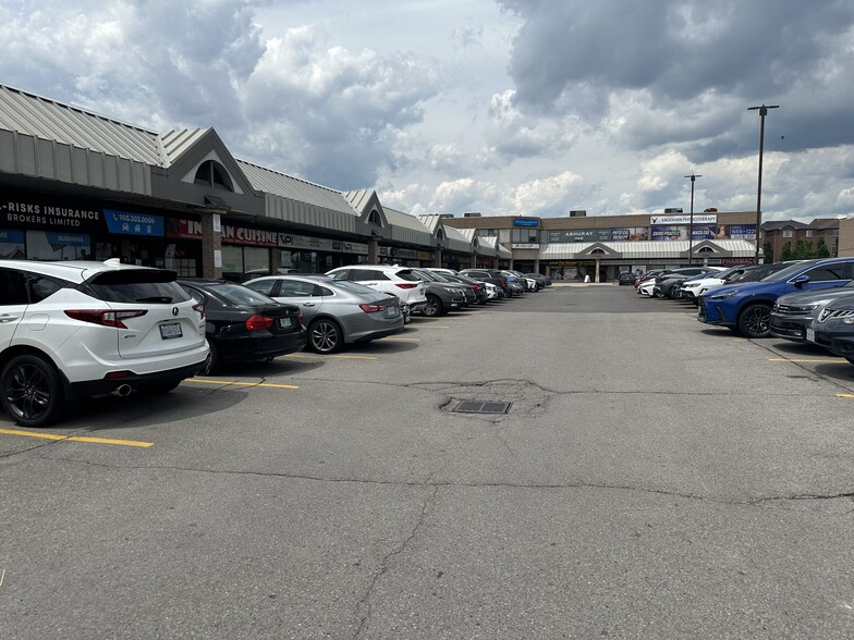 398 Steeles Ave W, Vaughan, ON for lease - Building Photo - Image 1 of 5
