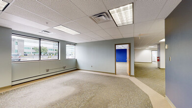 3 Parkway Center, Pittsburgh, PA for lease Matterport 3D Scan- Image 2 of 10