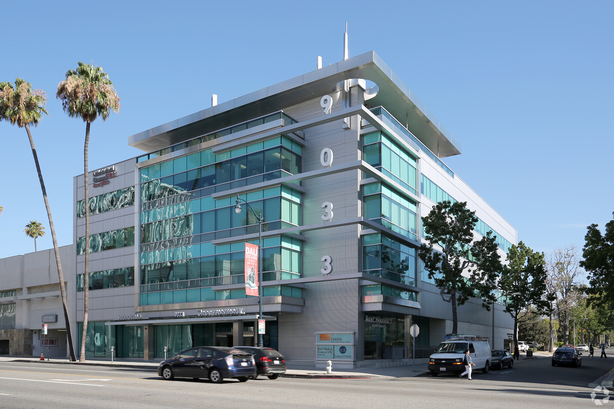 9033 Wilshire Blvd, Beverly Hills, CA for lease Building Photo- Image 1 of 6