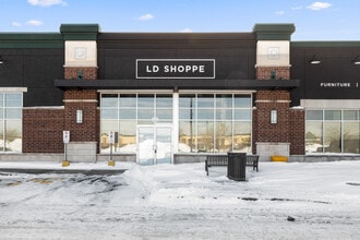 100 Trainyards Dr, Ottawa, ON for lease Building Photo- Image 2 of 31