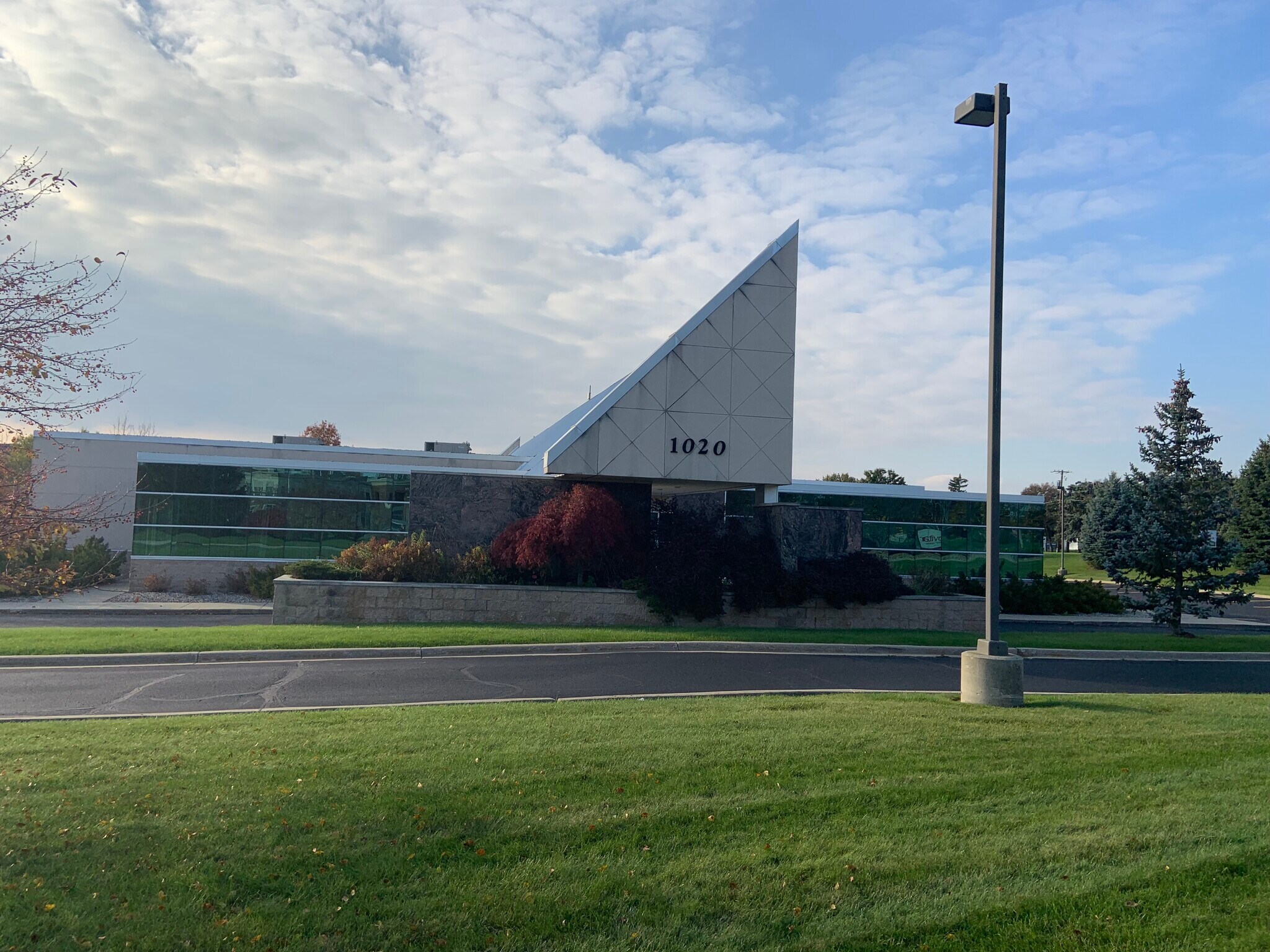 1020 Charter Dr, Flint, MI for sale Building Photo- Image 1 of 1