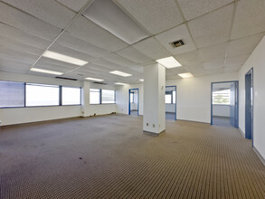 530 Beacon Pky W, Birmingham, AL for lease Interior Photo- Image 2 of 9