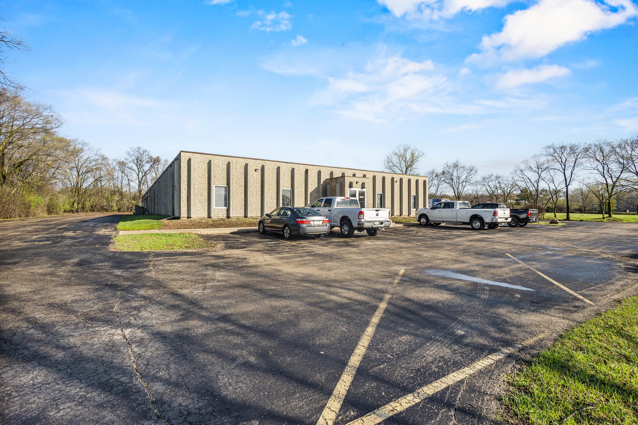 2104 International Ln, Madison, WI for sale Building Photo- Image 1 of 46