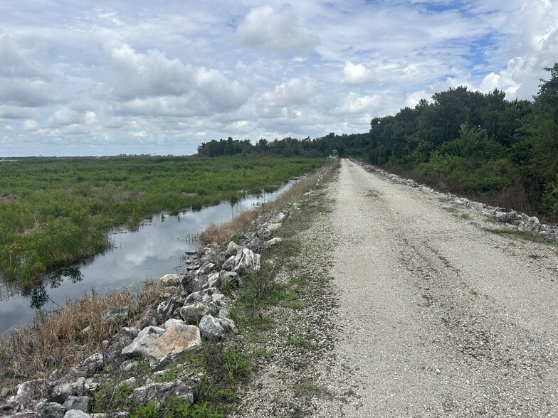 0 HICKORY Lane W, Winter Haven, FL for sale - Building Photo - Image 3 of 16
