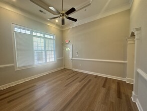 10425 Old Alabama Connector Rd, Alpharetta, GA for lease Interior Photo- Image 2 of 11