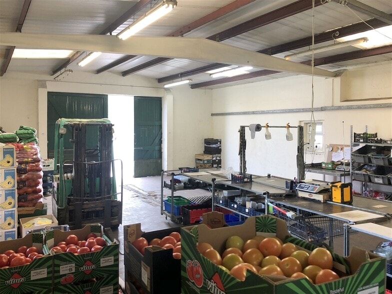 Munro Fruit Merchants, Tain for sale - Building Photo - Image 2 of 11