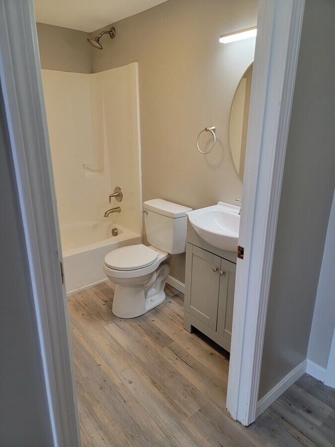 5153 Laurel St, Manchester, NH 03103 Multifamily for Sale