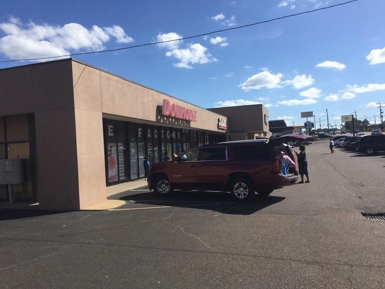 1410-1444 Ellis Ave, Jackson, MS for sale - Building Photo - Image 3 of 26