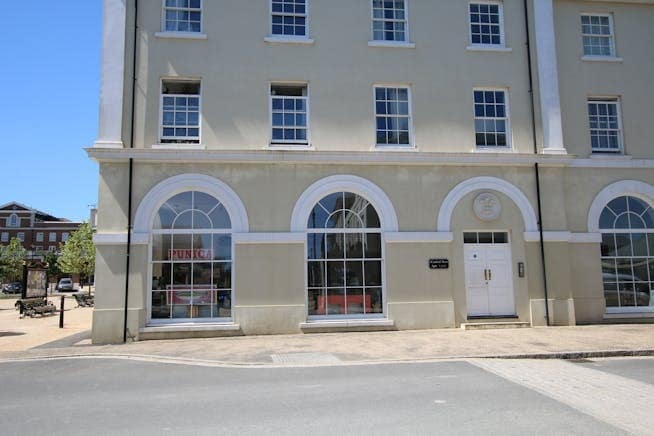 4 Crown Sq, Dorchester for lease - Building Photo - Image 2 of 2