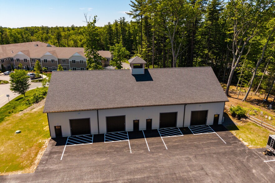 300 Exeter Rd, Hampton, NH for lease - Building Photo - Image 3 of 18