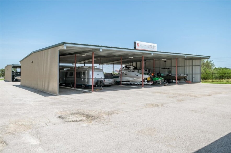 104 Vista View Trl, Spicewood, TX for sale - Building Photo - Image 3 of 5