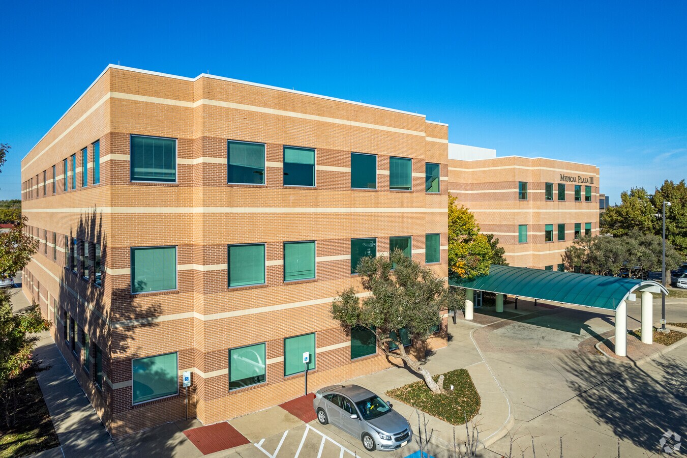 601 Clara Barton Blvd, Garland, TX 75042