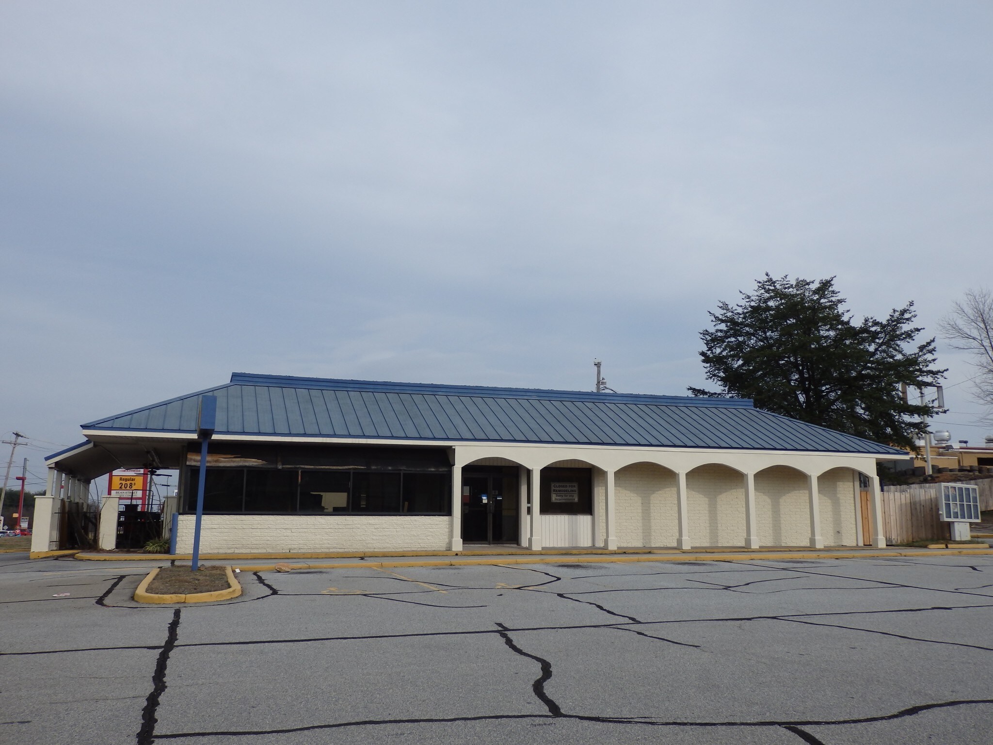 903 W Wade Hampton Blvd, Greer, SC for sale Primary Photo- Image 1 of 1