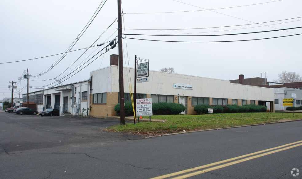 939 Lehigh Ave, Union Township, NJ for sale - Primary Photo - Image 1 of 1