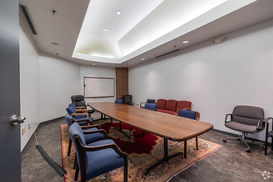 2277 Thunderstick Dr, Lexington, KY for lease - Interior Photo - Image 3 of 21