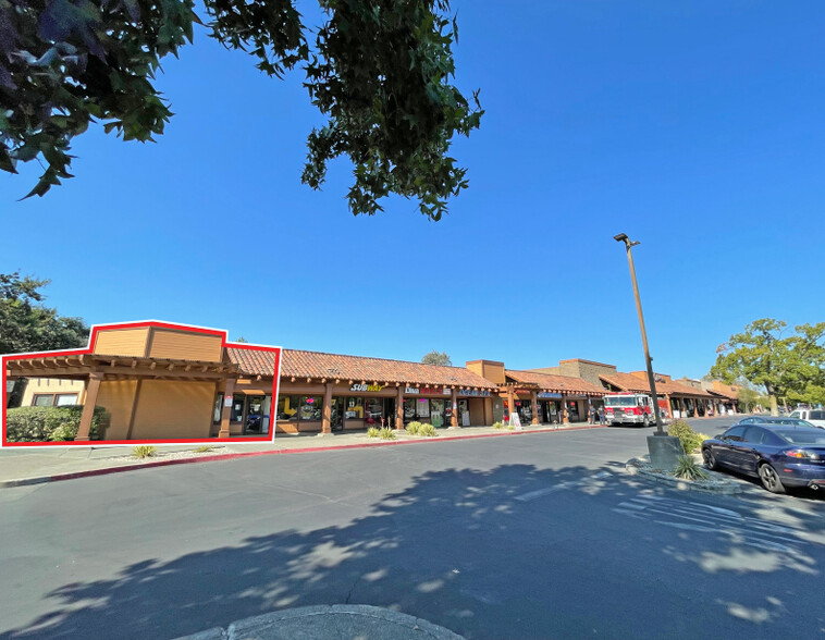 441 Stony Point Rd, Santa Rosa, CA for lease - Building Photo - Image 1 of 4