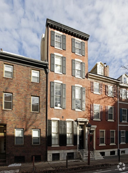 735 Spruce St, Philadelphia, PA for sale - Primary Photo - Image 1 of 3