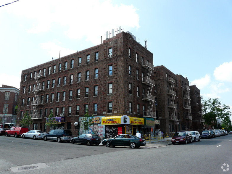 1374 Bronx River Ave, Bronx, NY 10472